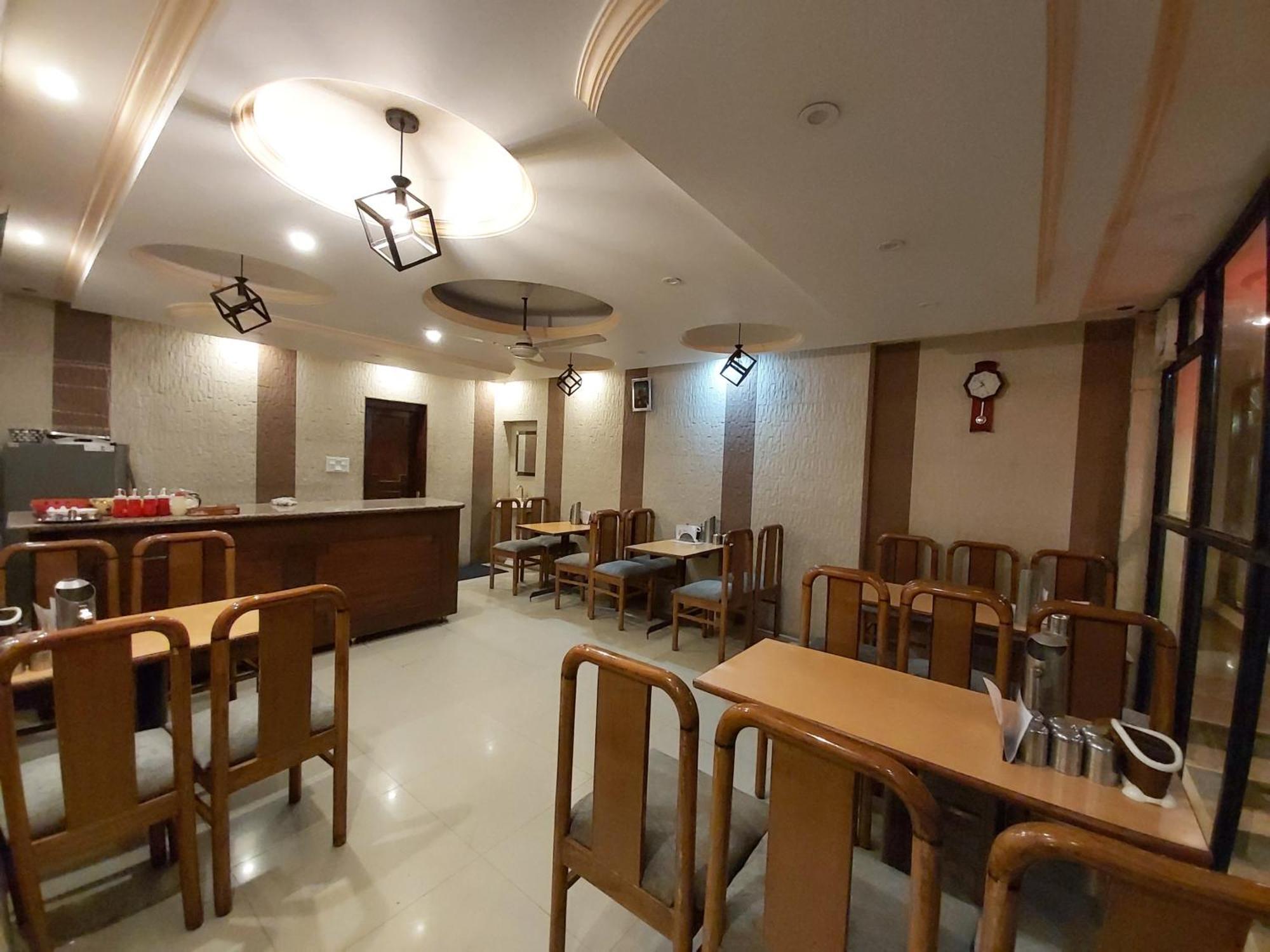 Goroomgo Moon Nainital Near Naini Lake - Parking & Lift Facilities -Hygiene And Spacious Room - Best Seller Luaran gambar