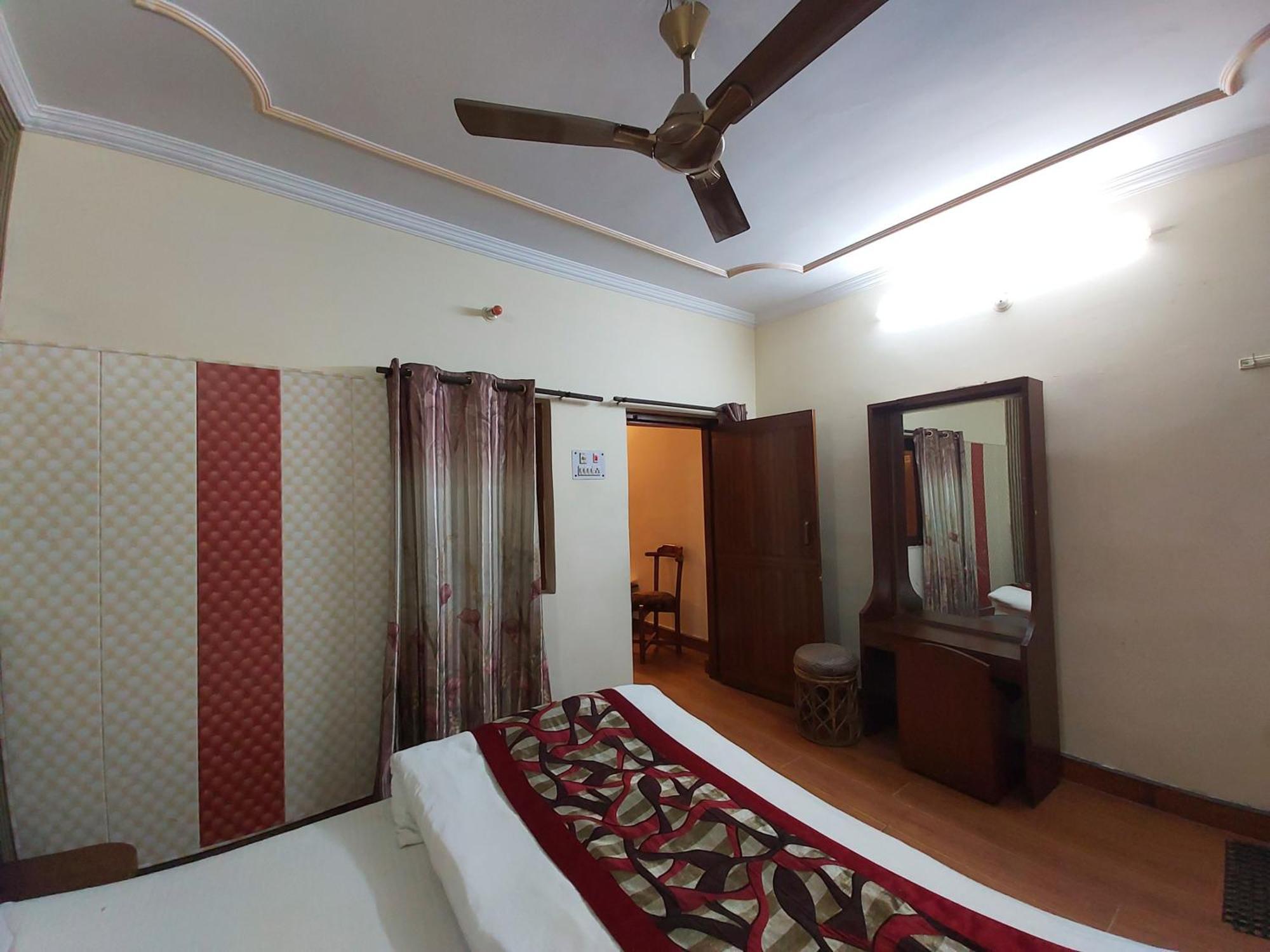 Goroomgo Moon Nainital Near Naini Lake - Parking & Lift Facilities -Hygiene And Spacious Room - Best Seller Luaran gambar