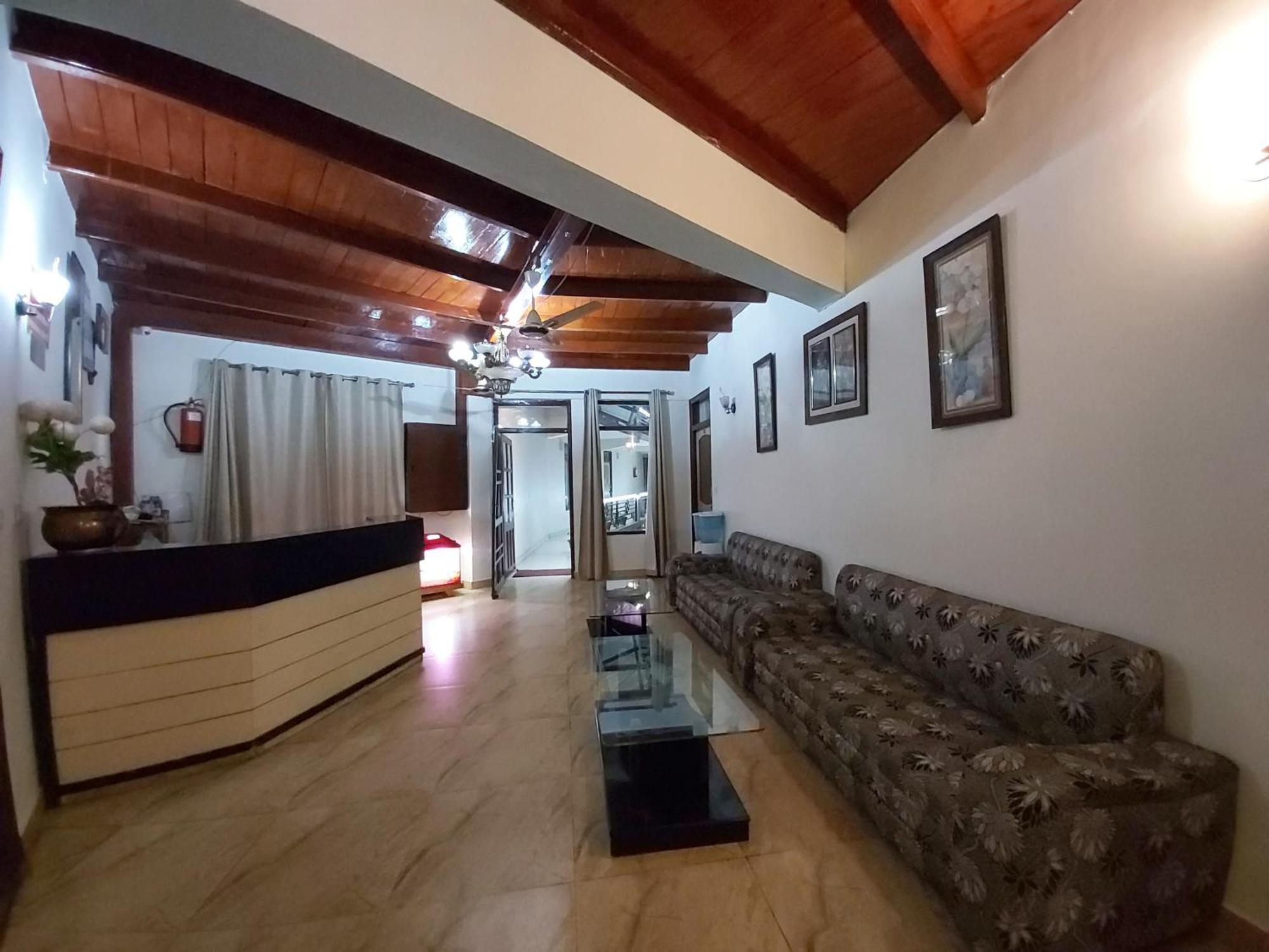 Goroomgo Moon Nainital Near Naini Lake - Parking & Lift Facilities -Hygiene And Spacious Room - Best Seller Luaran gambar