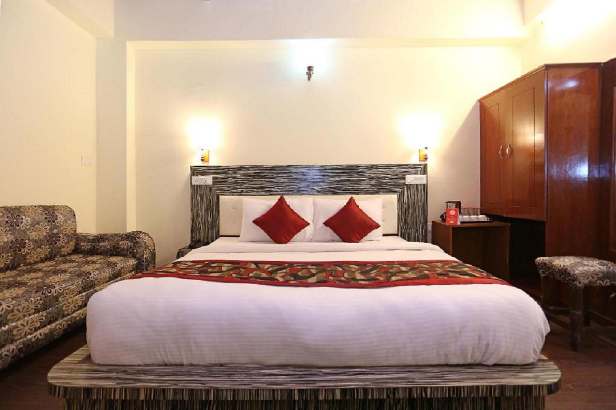 Goroomgo Moon Nainital Near Naini Lake - Parking & Lift Facilities -Hygiene And Spacious Room - Best Seller Luaran gambar