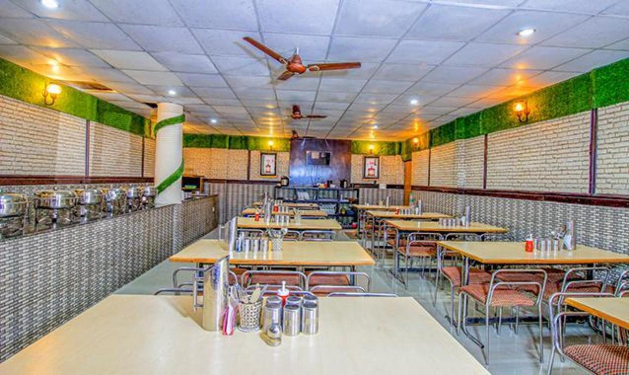 Goroomgo Moon Nainital Near Naini Lake - Parking & Lift Facilities -Hygiene And Spacious Room - Best Seller Luaran gambar