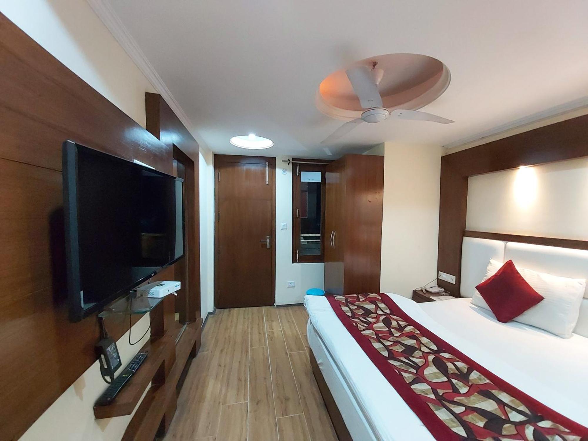 Goroomgo Moon Nainital Near Naini Lake - Parking & Lift Facilities -Hygiene And Spacious Room - Best Seller Luaran gambar